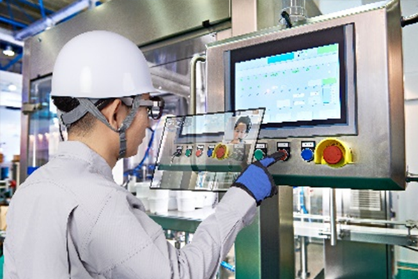 dynaEdge XR1 see-through XR glasses