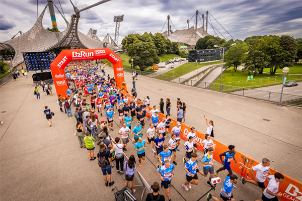 The starting point of the charity run Phot